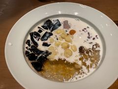 -RUXU入续糖水铺与包(卓悦中心店)