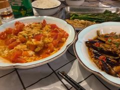 -顶峰夜宴·龙虾烧烤大排档(九江学院店)