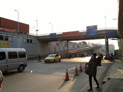 -上海市江桥批发市场经营管理有限公司-停车场