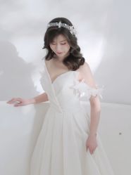 -艾米丽婚纱礼服