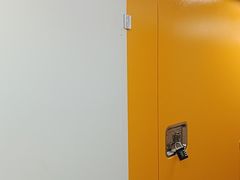 -安东易迷你自助仓储寄存仓库(顾戴路店)