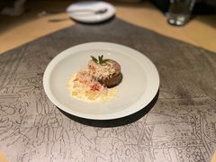 -穹六人间 people 6(岳阳路店)