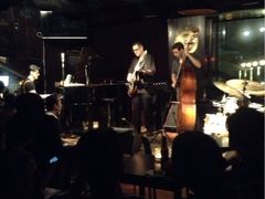 iphone_upload_pic-东岸Cafe 爵士俱乐部