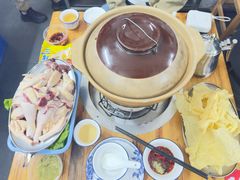 -威邵鸡煲(西华路总店)