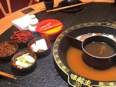 -味舵主重庆火锅(邓尉路店)