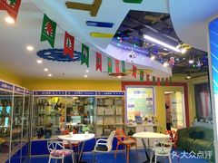 -童程童美信奥赛科技特长·乐高编程科创机器人(万达银盆岭校区)