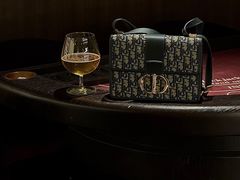 -密苏里·吖咪KTV火吧