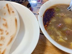 -刘老虎肉丸糊辣汤(总店)