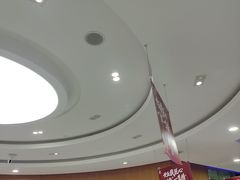 -雅悦齿科(顾村公园店)