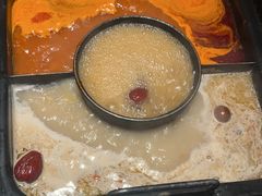 -老牌坊云南鱼豆花火锅(哈西万达店)