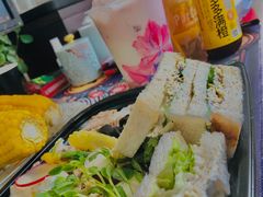 -全家便利店(东直门店)