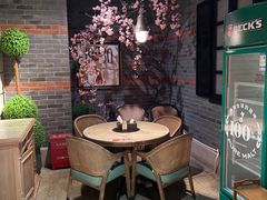 -沪小胖小龙虾(淮海中路旗舰店)