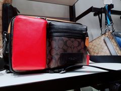 -COACH蔻驰(赛特奥特莱斯店)