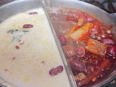-湊湊火锅·茶憩(新中关购物中心店)