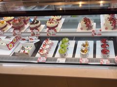 -花花卷卷·鲜食蛋糕(静安久光百货店)