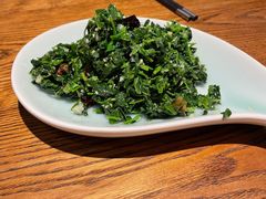 炝拌灰灰菜-金牌老碗时尚陕菜(王府井百货店)