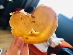 纯奶中蝴蝶酥-上海哈尔滨食品厂(淮海中路店)