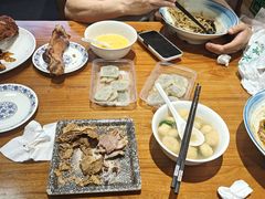 -老天桥酱肉烧饼夹肘子(天桥店)