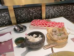 -洪氏嗨捞·猪肚鸡火锅(阳光天地店)