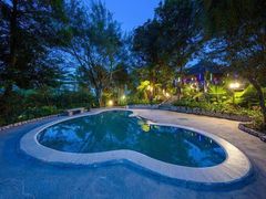 -碧中海汤泉汗蒸酒店