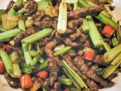 -江渔儿酸菜鱼(万科东荟城店)