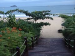 iphone_upload_pic-三亚亚龙湾红树林度假酒店