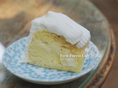 椰子奶油蛋糕-Fern Forest Cafe