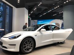 -TESLA 特斯拉(上海太古汇体验店)