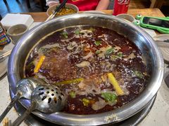 -肖肖酸萝卜鱼火锅(总店)