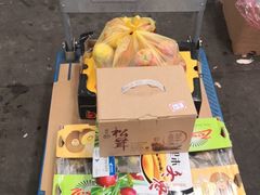 -上海龙吴水胜海发市场