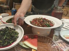 -黄泥岗·地道湖北菜(奥特莱斯店)