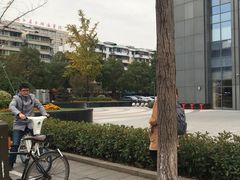 -西湖国际-停车场