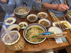 -云阿蛮云南生烫牛肉米线(奉贤路店)