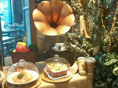 -玛格萝妮(汇智国际商业中心店)