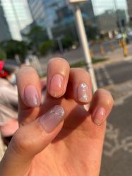 -花岐款式专研健康美甲沙龙