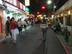 -好好味港式菠萝包(師大夜市 港式甜品 手工麵包 港式下午茶 專業烘焙 港式茶飲 菠蘿專賣 特調飲品 外送 精緻下午茶)