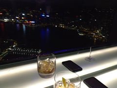 -OZONE 顶楼酒吧(香港丽思卡尔顿酒店)