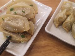 -小姜锅贴(凤凰街店)