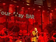 -FOUR PLAY BAR