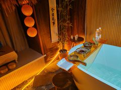 -秘境影院式酒店(苏州平江万达广场店)