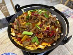 牛杂火锅-江城燕子大排档(江汉路步行街店)