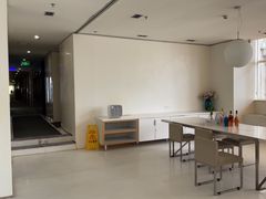 -卡罗酒店(东门晒布地铁站店)