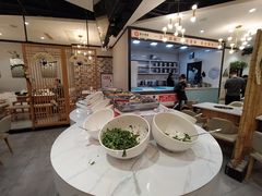 调料台-屋头串串(新街里店)