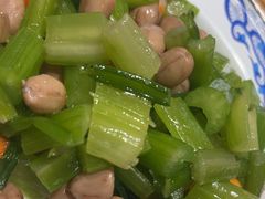 -鱼窝棚柴火铁锅炖(富山屯店)