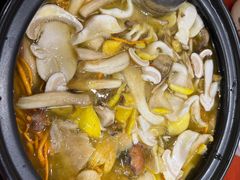 -菌之家·专业纯野生菌火锅·特色炒菌