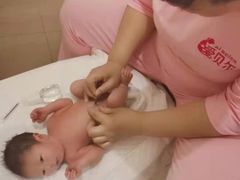 -爱贝尔高端月嫂(母婴护理)