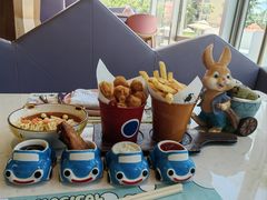 -水桶王国主题餐厅·聚会·生日派对·亲子活动·家庭套餐(亚龙湾希尔顿店)