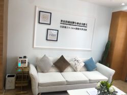 -HEYAN荷妍专业脱毛连锁机构
