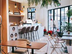 -Fridi Patisserie Cafe