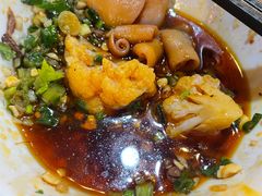 -九尺赵老四鲜鹅肠火锅